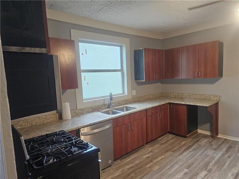 Image for property 74 Martin Luther King Jr Drive, Winder, GA 30680