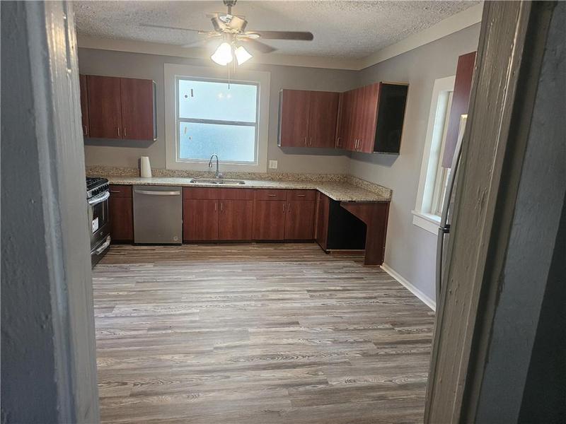 Image for property 74 Martin Luther King Jr Drive, Winder, GA 30680