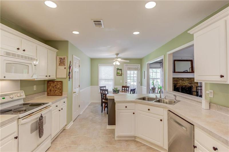 Image for property 3085 Willow Park Drive, Dacula, GA 30019