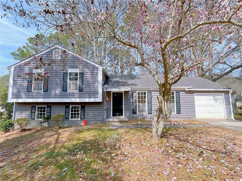 Image for property 566 Aberdeen Drive, Stone Mountain, GA 30083