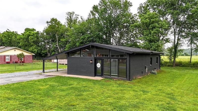 Image for property 215 Maplewood Drive, Calhoun, GA 30701