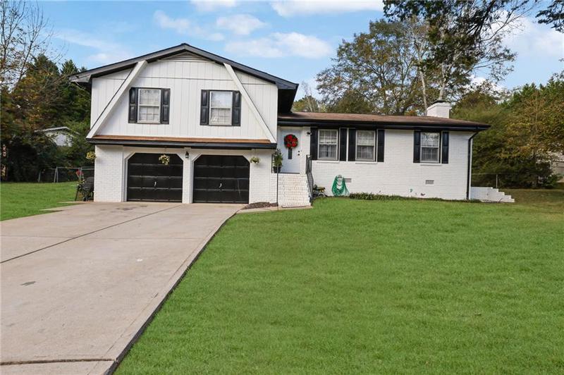 Image for property 2611 Kings Circle, Lawrenceville, GA 30044