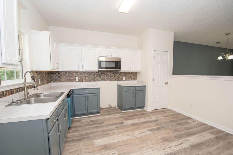 Image for property 220 Commons Drive, Jonesboro, GA 30236