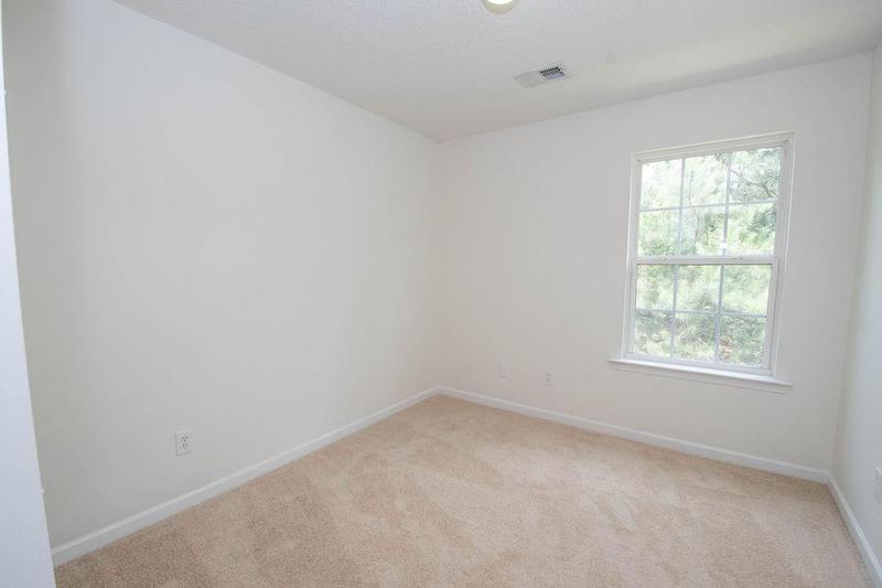 Image for property 220 Commons Drive, Jonesboro, GA 30236