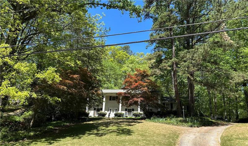 Image for property 2985 Duke Of Gloucester, Atlanta, GA 30344