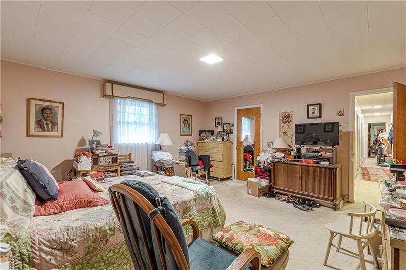 Image for property 2985 Duke Of Gloucester, Atlanta, GA 30344