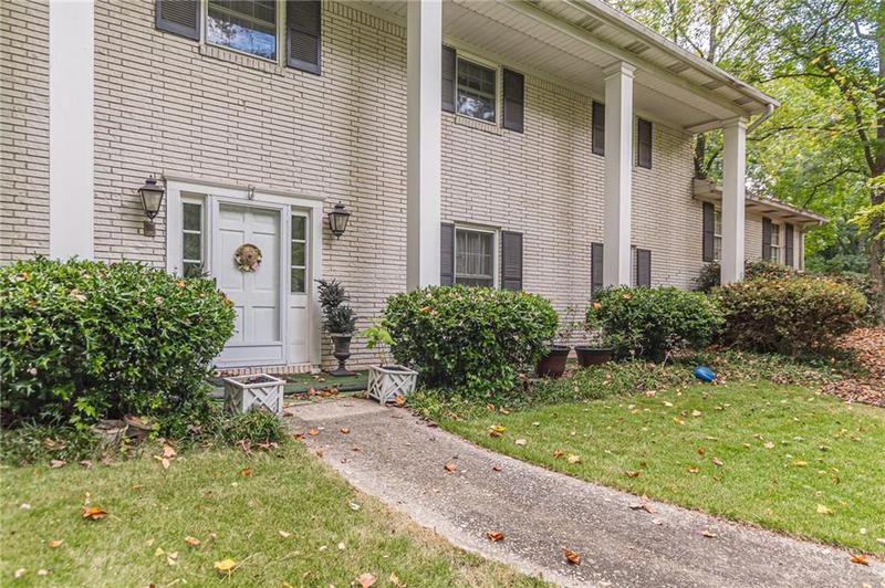 Image for property 2985 Duke Of Gloucester, Atlanta, GA 30344