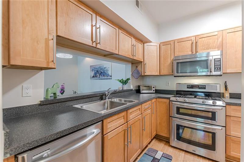Image for property 240 Renaissance Parkway 104, Atlanta, GA 30308