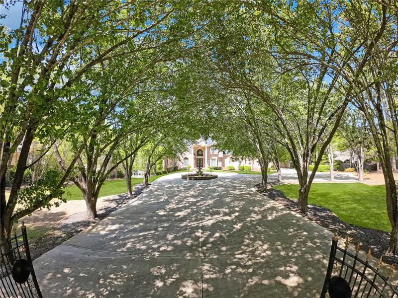 Image for property 3 Woodlawn Drive, Marietta, GA 30067