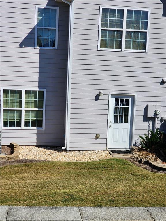 Image for property 424 Village Way, Loganville, GA 30052