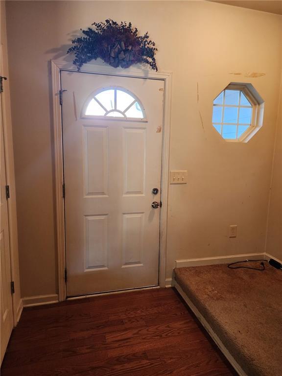 Image for property 424 Village Way, Loganville, GA 30052