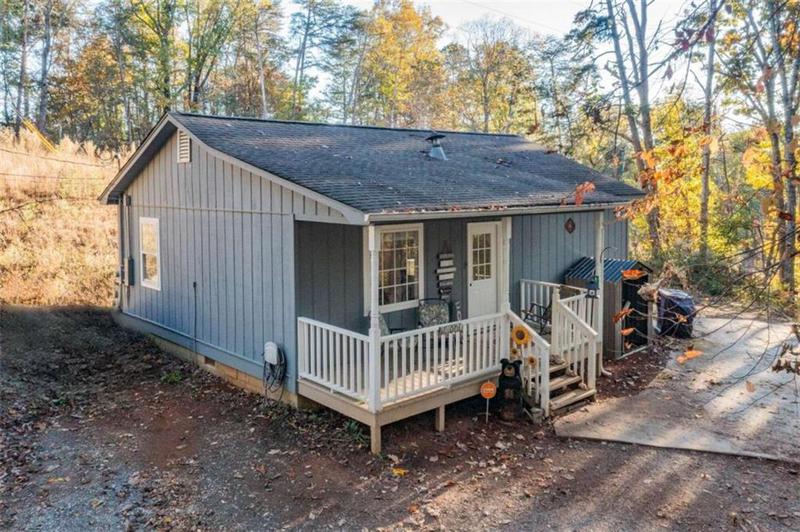 Image for property 200 Golden Avenue, Dahlonega, GA 30533