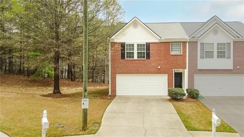 Image for property 809 Brickleridge Lane, Mableton, GA 30126