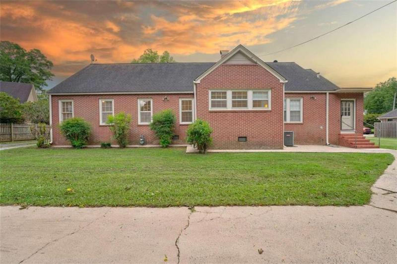 Image for property 210 Fairmount Avenue, Cedartown, GA 30125