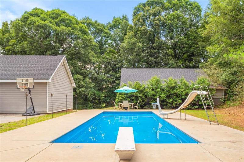 Image for property 160 Cross Road, Covington, GA 30016