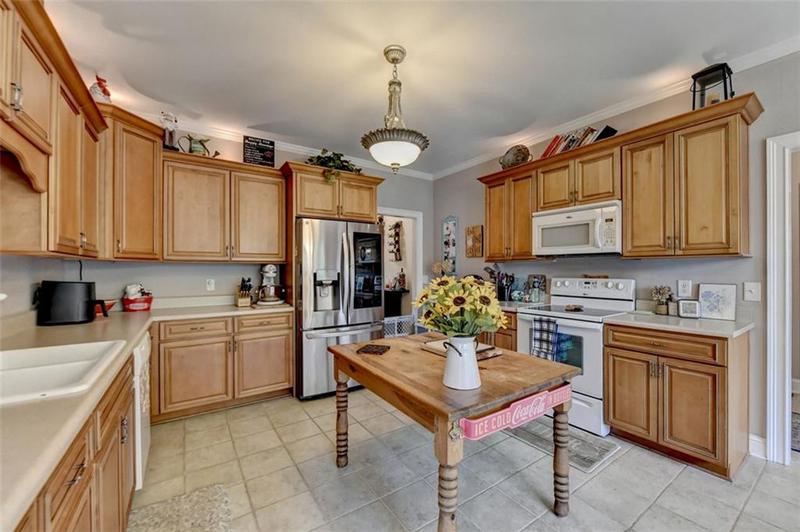 Image for property 1720 MOUNTAINSIDE Drive, Cumming, GA 30040