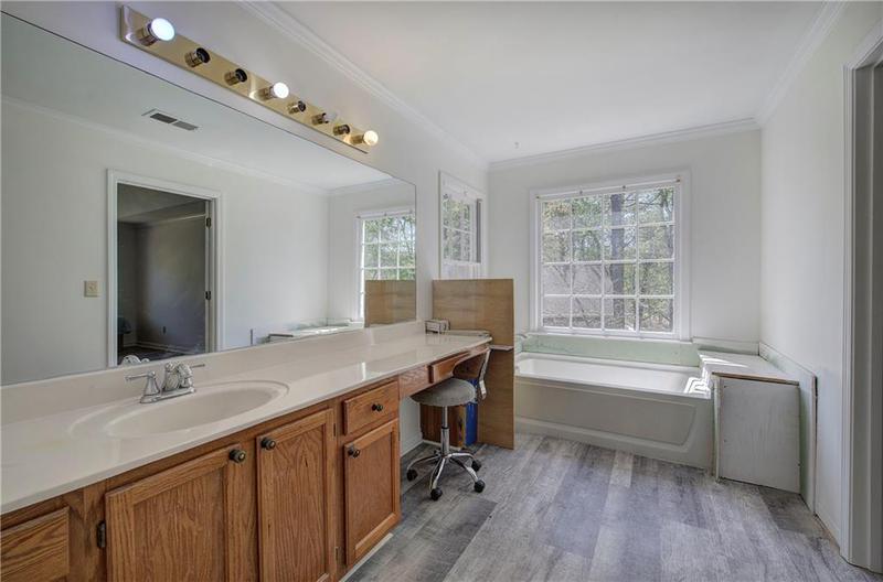 Image for property 2921 Wickford Drive, Kennesaw, GA 30152