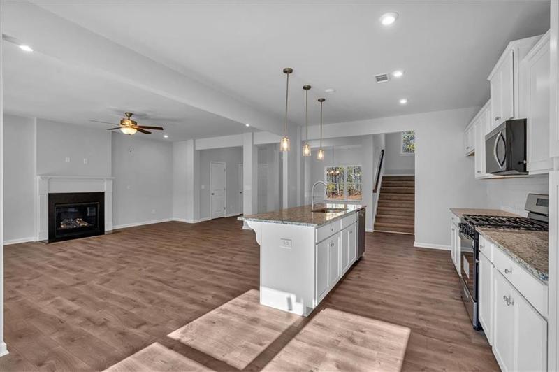 Image for property 16 Grove Pointe Way, Cartersville, GA 30120