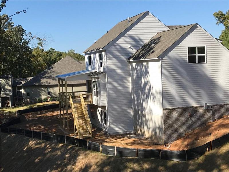 Image for property 16 Grove Pointe Way, Cartersville, GA 30120