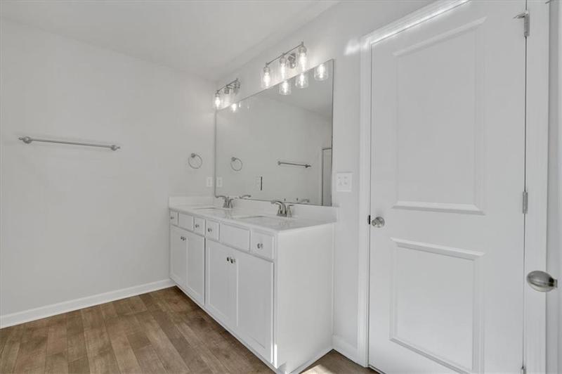 Image for property 16 Grove Pointe Way, Cartersville, GA 30120