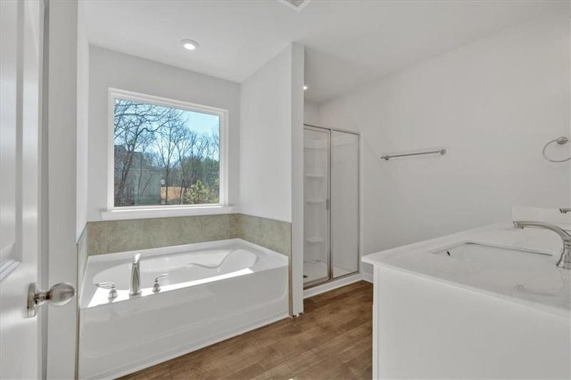 Image for property 16 Grove Pointe Way, Cartersville, GA 30120