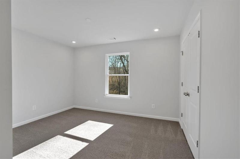 Image for property 16 Grove Pointe Way, Cartersville, GA 30120