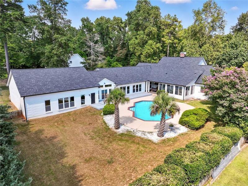 Image for property 8675 Lake Forest Drive, Jonesboro, GA 30236