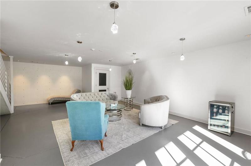 Image for property 9057 Selborne Lane, Chattahoochee Hills, GA 30268