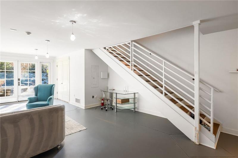 Image for property 9057 Selborne Lane, Chattahoochee Hills, GA 30268