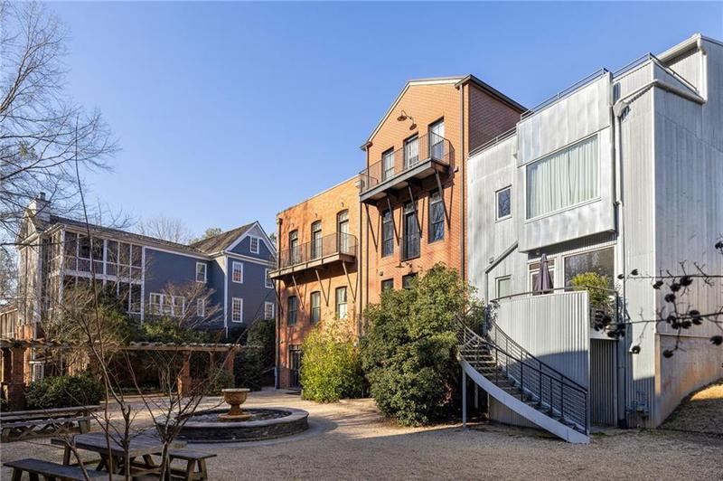 Image for property 9057 Selborne Lane, Chattahoochee Hills, GA 30268