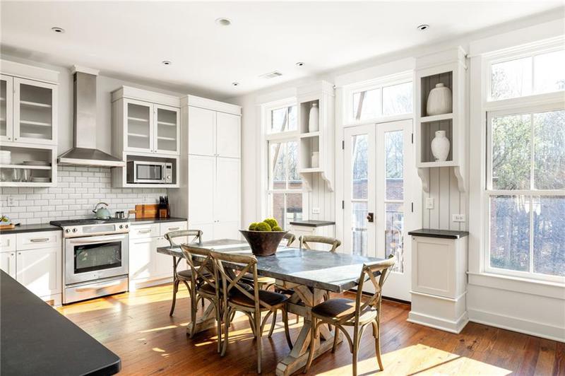 Image for property 9057 Selborne Lane, Chattahoochee Hills, GA 30268