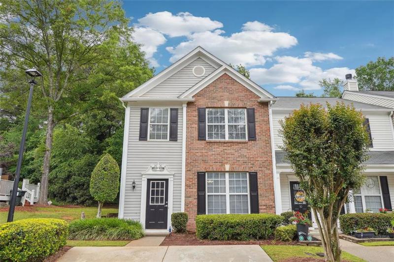 Image for property 9165 Nesbit Ferry Road #9, Alpharetta, GA 30022