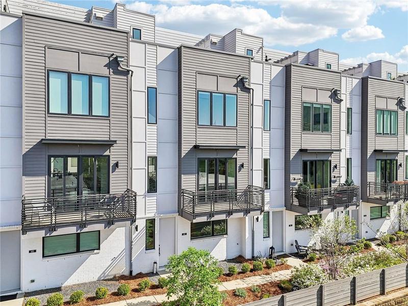 Image for property 443 Plateau Place, Atlanta, GA 30309