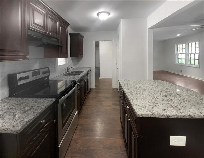 Image for property 4128 Snapfinger Way, Decatur, GA 30035