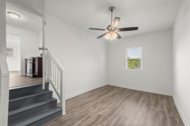 Image for property 10 Burch Avenue, Newnan, GA 30263