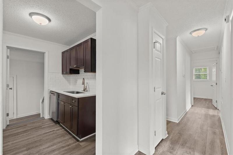 Image for property 10 Burch Avenue, Newnan, GA 30263