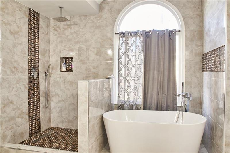 Image for property 2105 Bentbrooke Trail, Lawrenceville, GA 30043