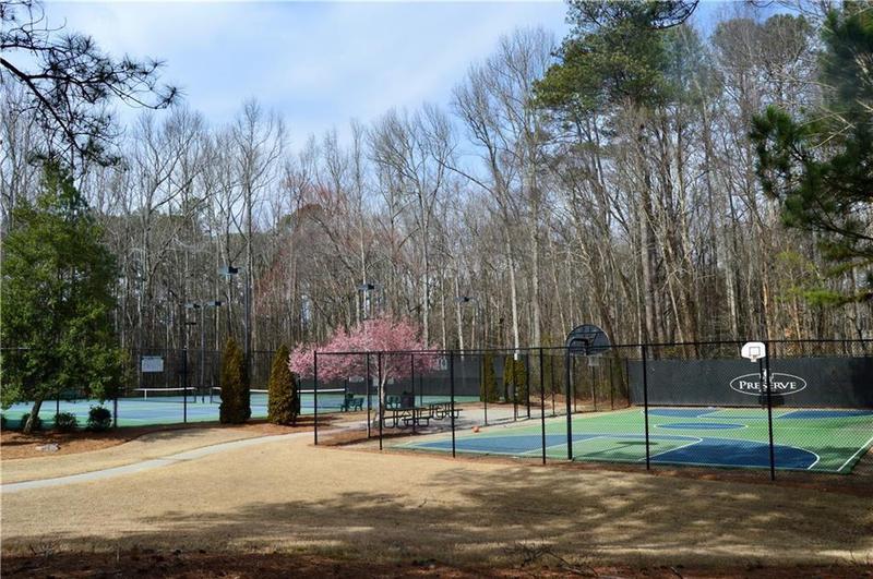 Image for property 2105 Bentbrooke Trail, Lawrenceville, GA 30043