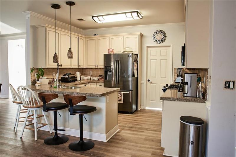 Image for property 2105 Bentbrooke Trail, Lawrenceville, GA 30043