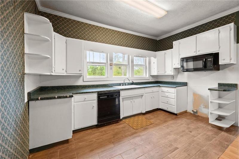 Image for property 4955 Flat Creek Road, Oakwood, GA 30566