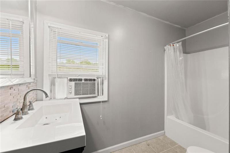 Image for property 4955 Flat Creek Road, Oakwood, GA 30566