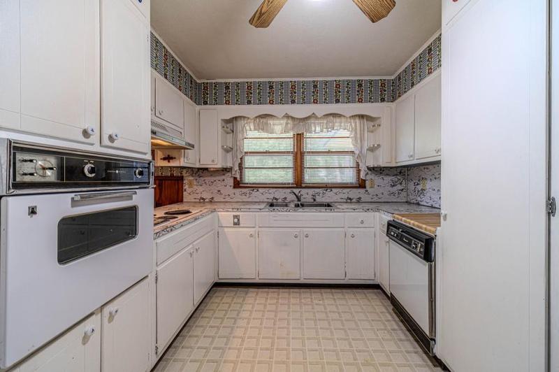 Image for property 1645 Highpoint Road, Snellville, GA 30078
