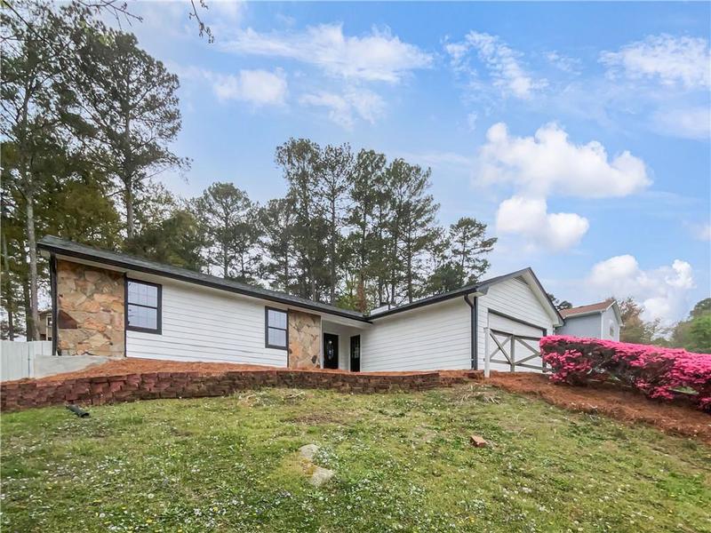Image for property 2713 Laurel View Drive, Snellville, GA 30039