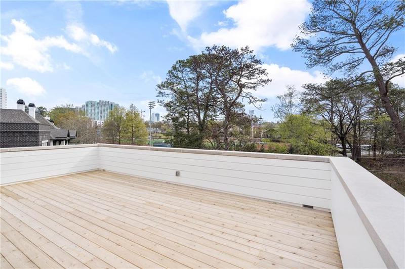 Image for property 90 Sheridan Drive, Atlanta, GA 30305
