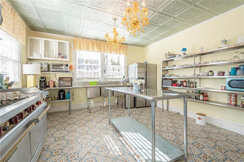 Image for property 1208 Broad Street, Rome, GA 30161