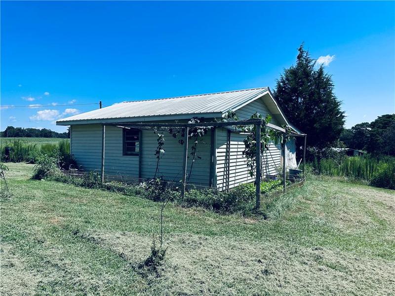Image for property 4308 Athens Road, Carnesville, GA 30521