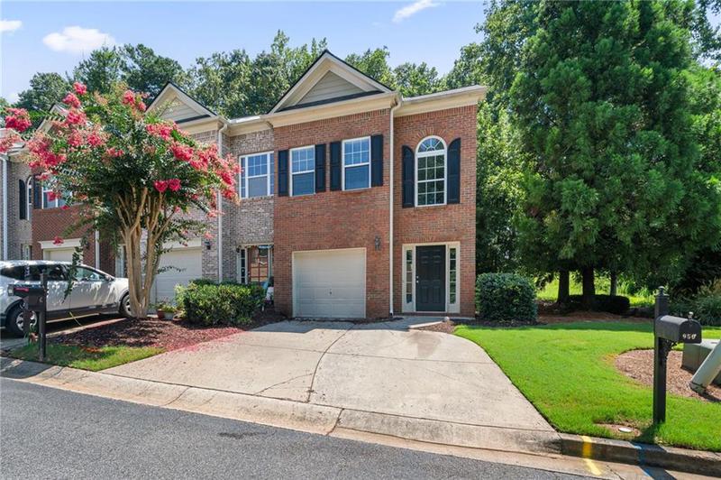 Image for property 950 Firethorne Pass, Cumming, GA 30040