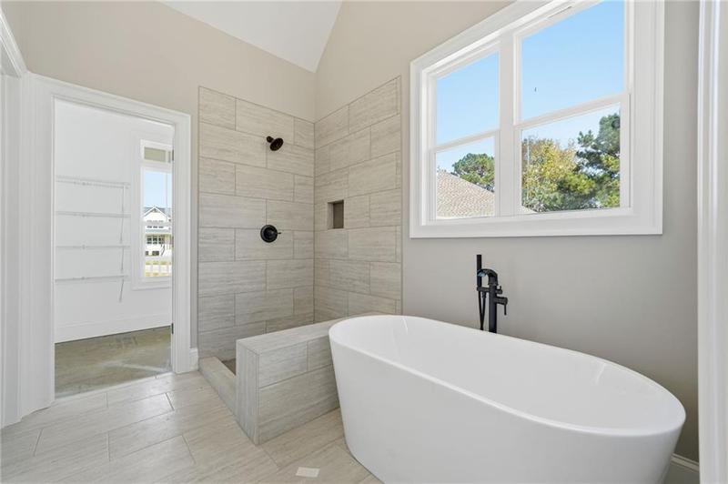 Image for property 105 Bob White Drive, Calhoun, GA 30701