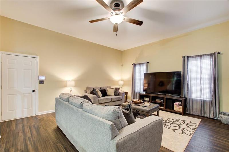 Image for property 3579 Oakshire Way, Atlanta, GA 30354