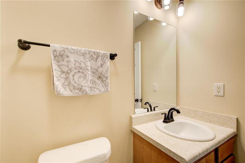 Image for property 3579 Oakshire Way, Atlanta, GA 30354